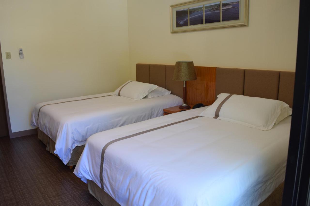 Saipan Beach Hotel Bagian luar foto