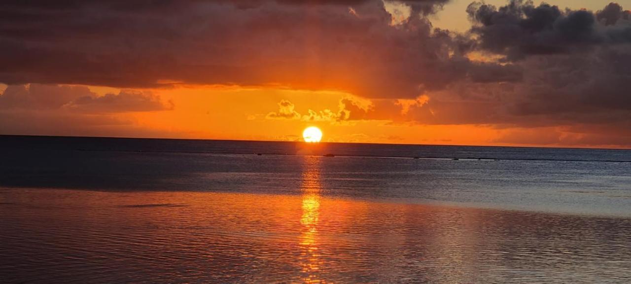 Saipan Beach Hotel Bagian luar foto