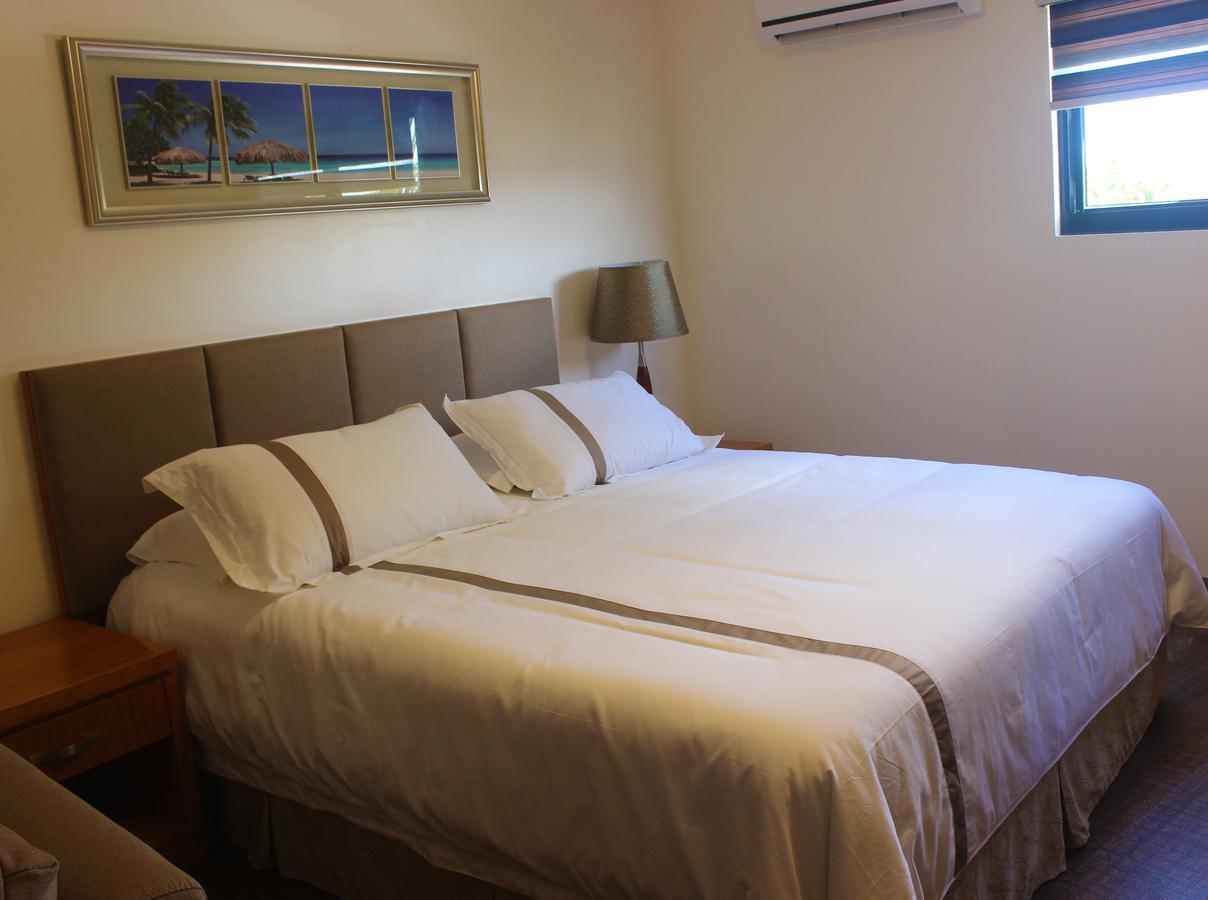 Saipan Beach Hotel Bagian luar foto